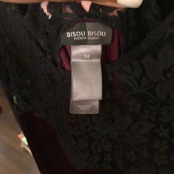 Dress - Picture 4 of 4